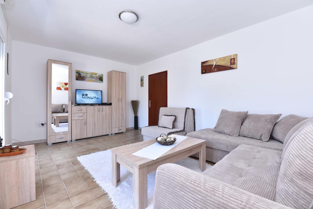 Vila Lucice Petrovac Extérieur photo