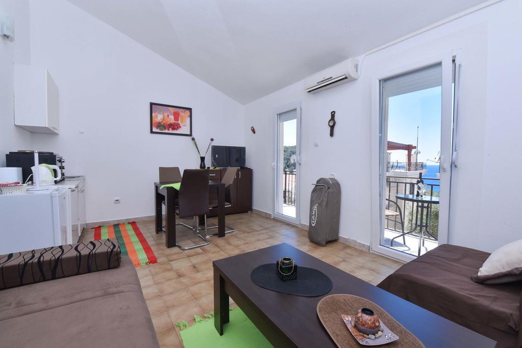 Vila Lucice Petrovac Extérieur photo